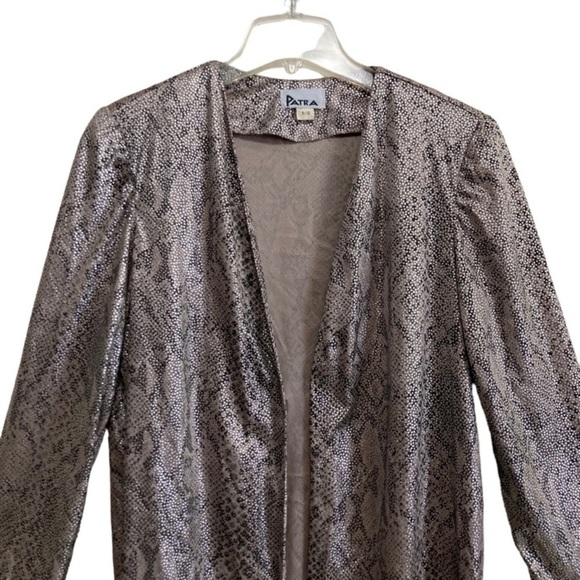 Patra Two-Piece Dress and Jacket Snake Print 
Shoulder Pads In Jacket Size 10 - Picture 9 of 14